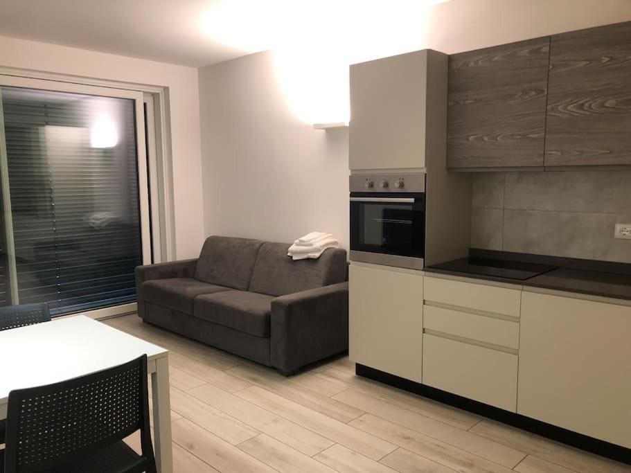 Appartamenti Moderni, Luminosi E Tranquilli Con Parcheggio Privato - Agritur La Tenuta Trient Exterior foto